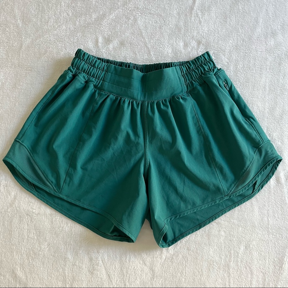 LULULEMON Hotty Hot 4” Shorts Teal Lagoon size 4